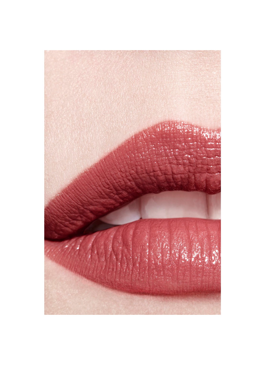 CHANEL DE LANGHOUDENDE HYDRATERENDE EN GLADSTRIJKENDE VERZORGENDE LIPPENSTIFT MET SATIJNGLANS - detail 7 105 mayfair