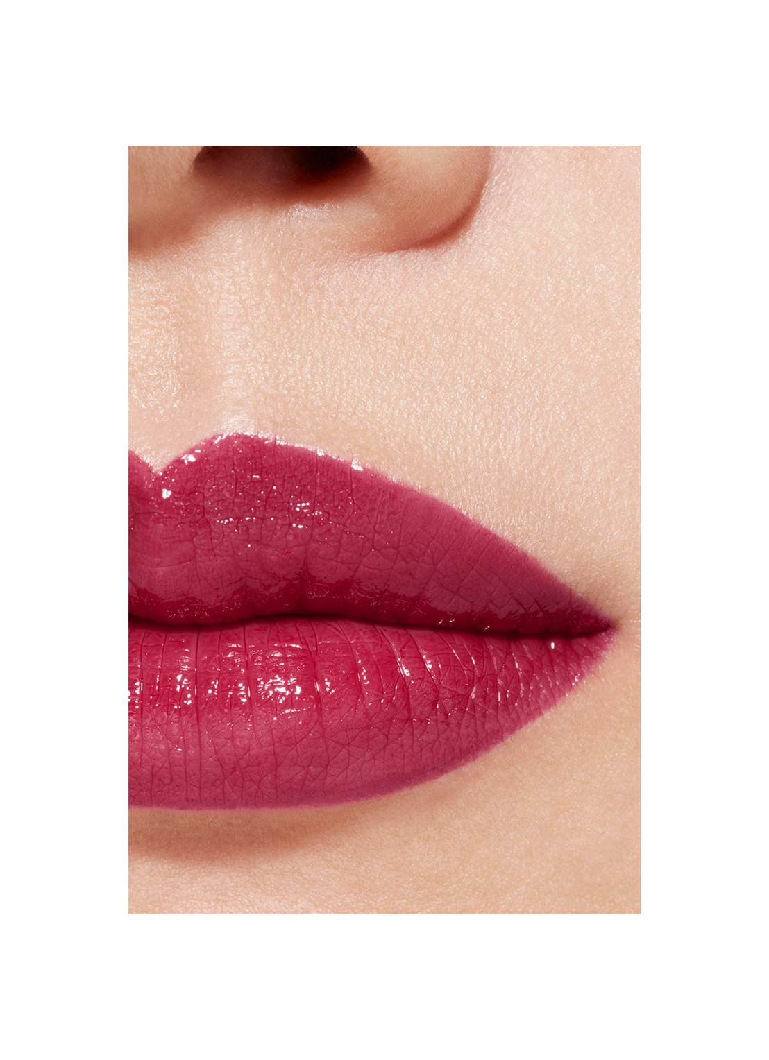 CHANEL DE LANGHOUDENDE HYDRATERENDE EN GLADSTRIJKENDE VERZORGENDE LIPPENSTIFT MET SATIJNGLANS - detail 4 136 miami