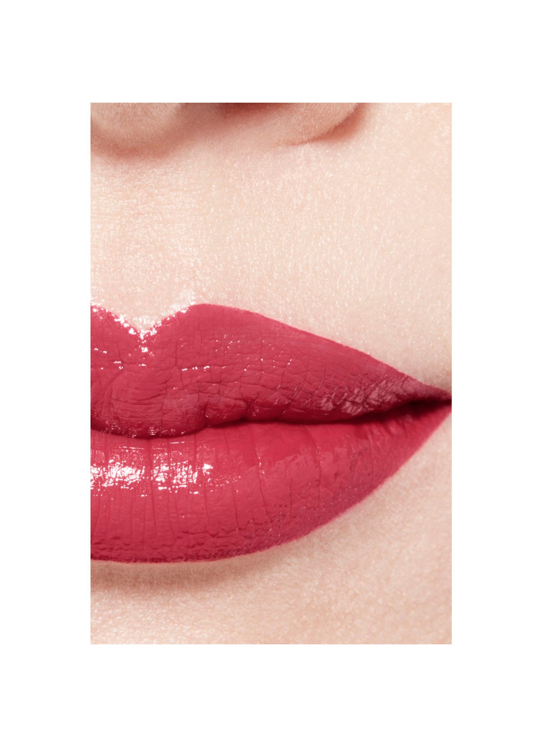 CHANEL DE UITERST LANGHOUDENDE GLANZENDE VLOEIBARE LIPPENSTIFT - detail 4 64 exigence 