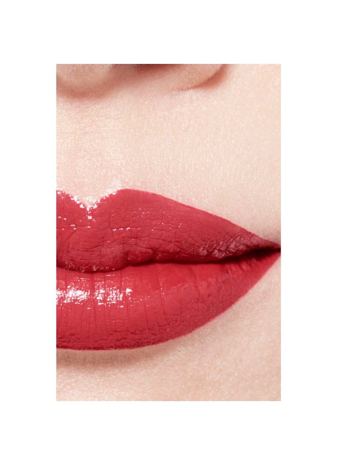 CHANEL DE UITERST LANGHOUDENDE GLANZENDE VLOEIBARE LIPPENSTIFT - detail 4 65 imperturbable 
