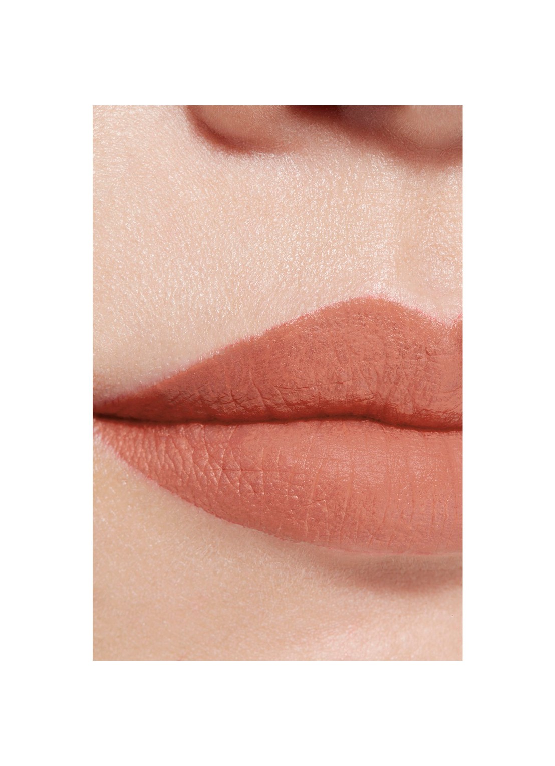 CHANEL DE ULTRA-LANGHOUDENDE INTENS MATTE VLOEIBARE LIPPENSTIFT - detail 5 202 secrète