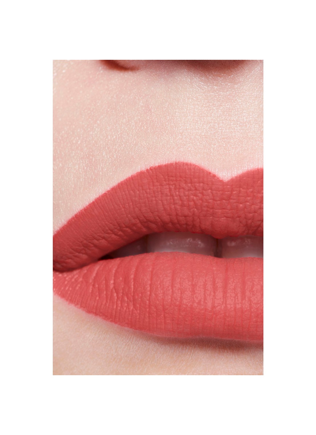 CHANEL DE ULTRA-LANGHOUDENDE INTENS MATTE VLOEIBARE LIPPENSTIFT - detail 7 206 surprenante