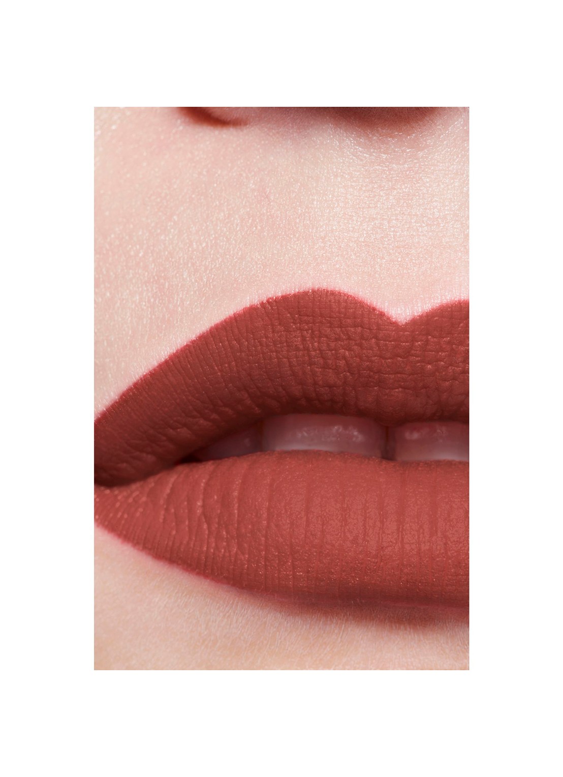 CHANEL DE ULTRA-LANGHOUDENDE INTENS MATTE VLOEIBARE LIPPENSTIFT - detail 7 228 fascinante