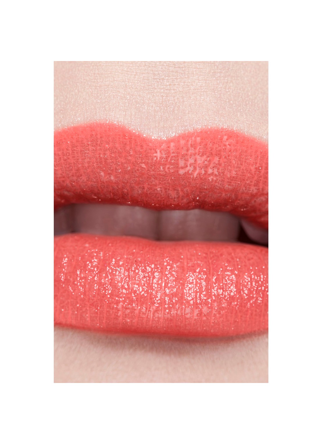 CHANEL DE VERFRAAIENDE HYDRATERENDE GETINTE BALSEM MET INTENSITEIT OP MAAT - detail 6 916 flirty coral