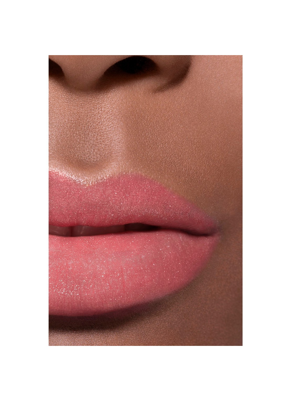 CHANEL DE VERFRAAIENDE HYDRATERENDE GETINTE BALSEM MET INTENSITEIT OP MAAT - detail 4 928 pink delight