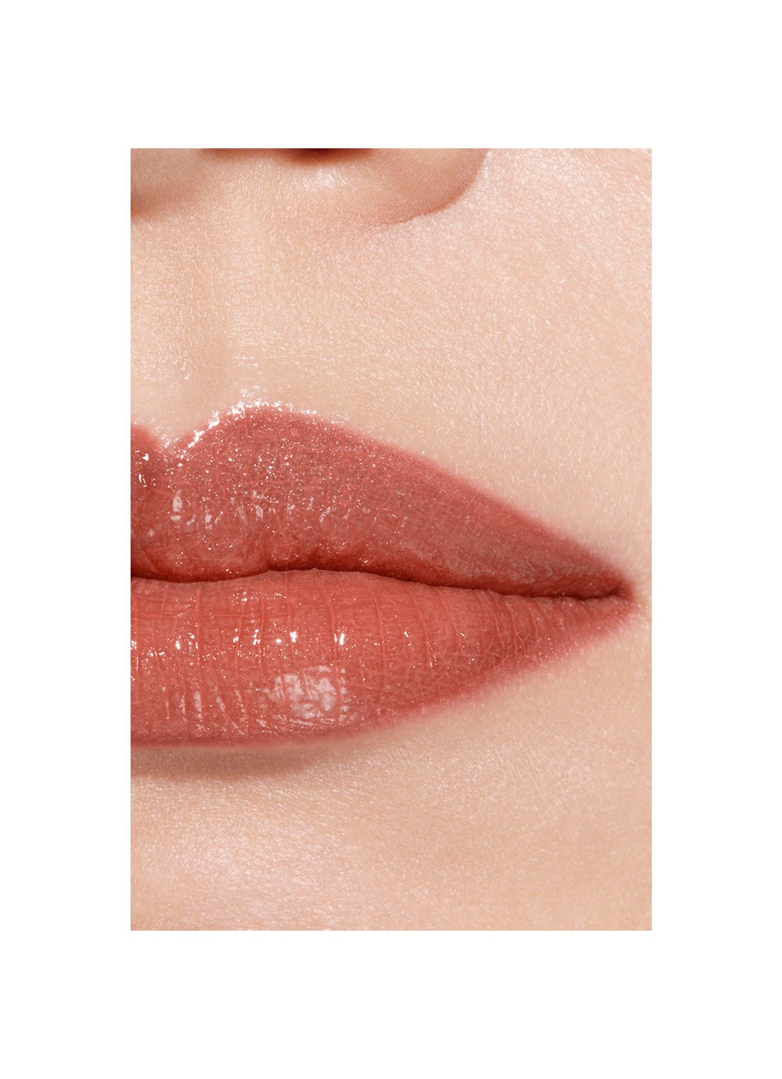 CHANEL DE VERFRAAIENDE HYDRATERENDE GETINTE BALSEM MET INTENSITEIT OP MAAT - detail 5 752 honey bliss