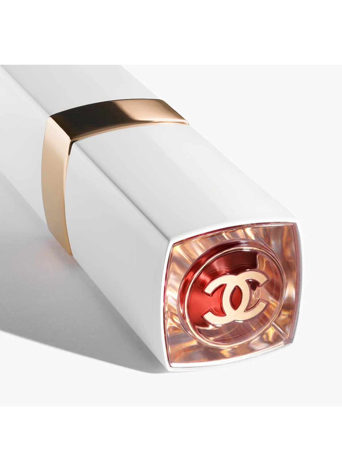 CHANEL DE VERFRAAIENDE HYDRATERENDE GETINTE BALSEM MET INTENSITEIT OP MAAT - achterkant 7 756 cherry burst