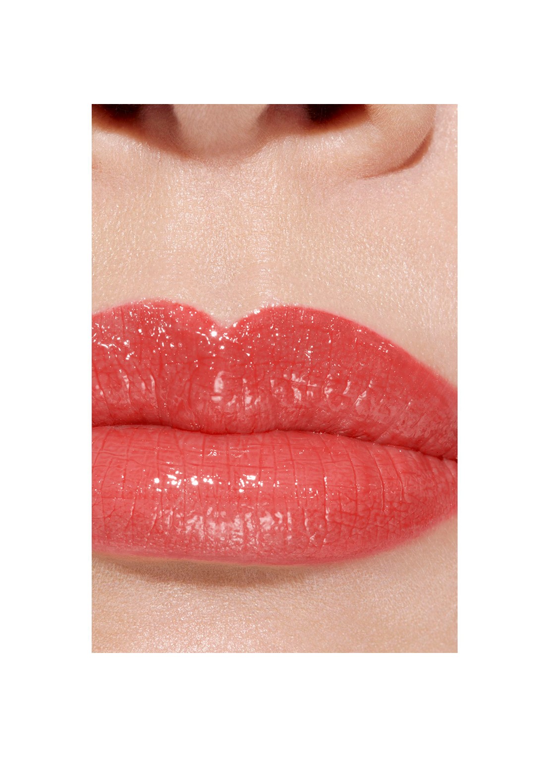 CHANEL DE VERFRAAIENDE HYDRATERENDE GETINTE BALSEM MET INTENSITEIT OP MAAT - detail 4 756 cherry burst