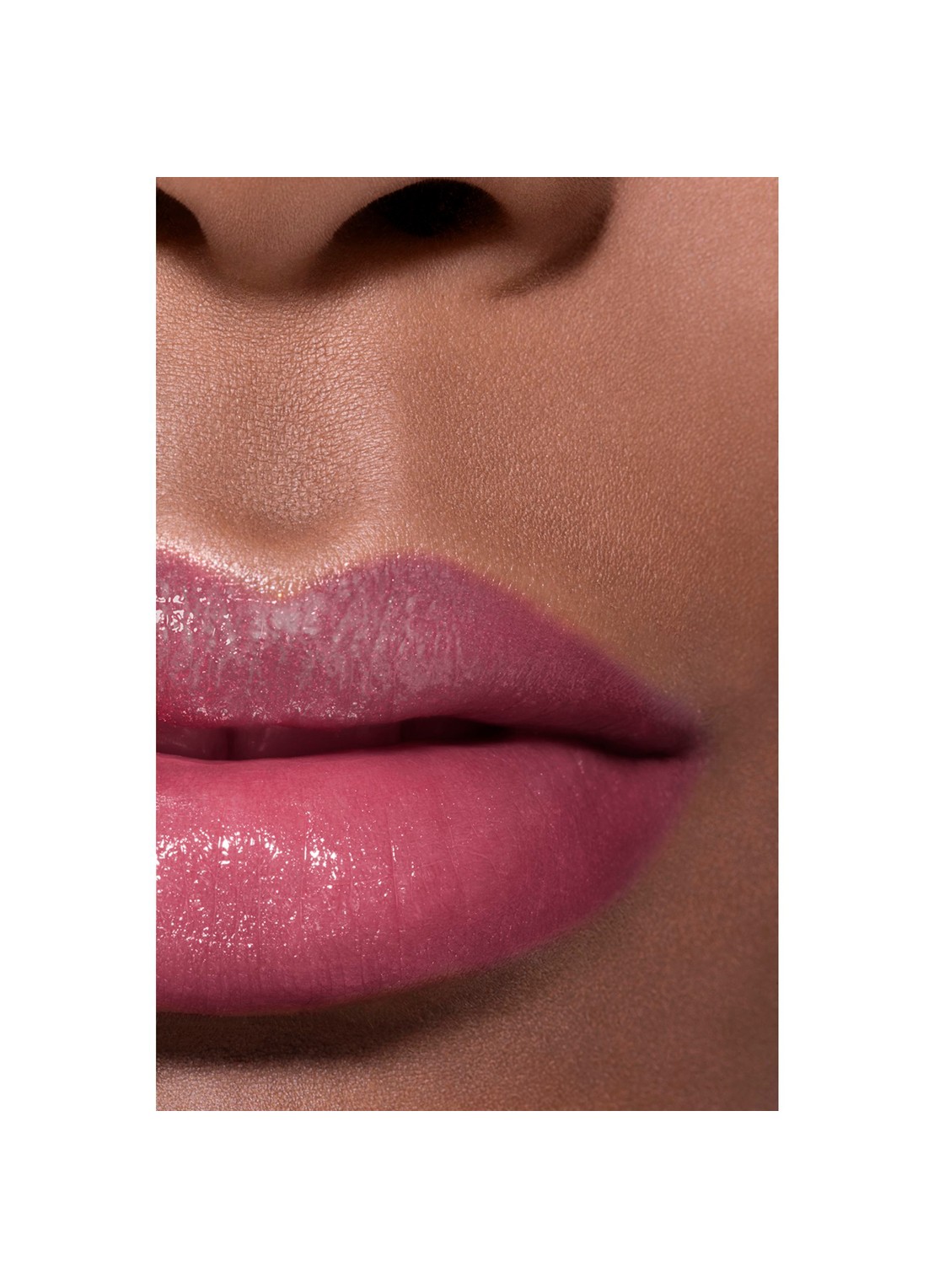 CHANEL DE VERFRAAIENDE HYDRATERENDE GETINTE BALSEM MET INTENSITEIT OP MAAT - detail 4 762 raspberry kiss