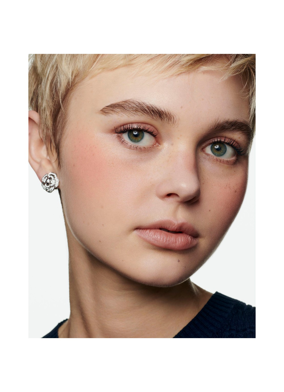 CHANEL EAU DE BLUSH - detail 4 intense coral 