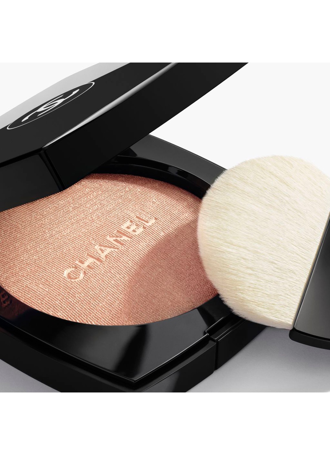 CHANEL HIGHLIGHTER - detail 3 20 warm gold