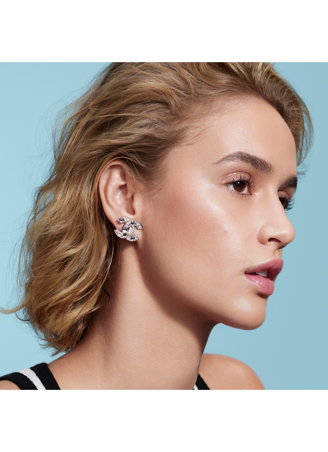 CHANEL HYDRATEREND VOLLER MAKEND VERSTERKEND - detail 3 undefined