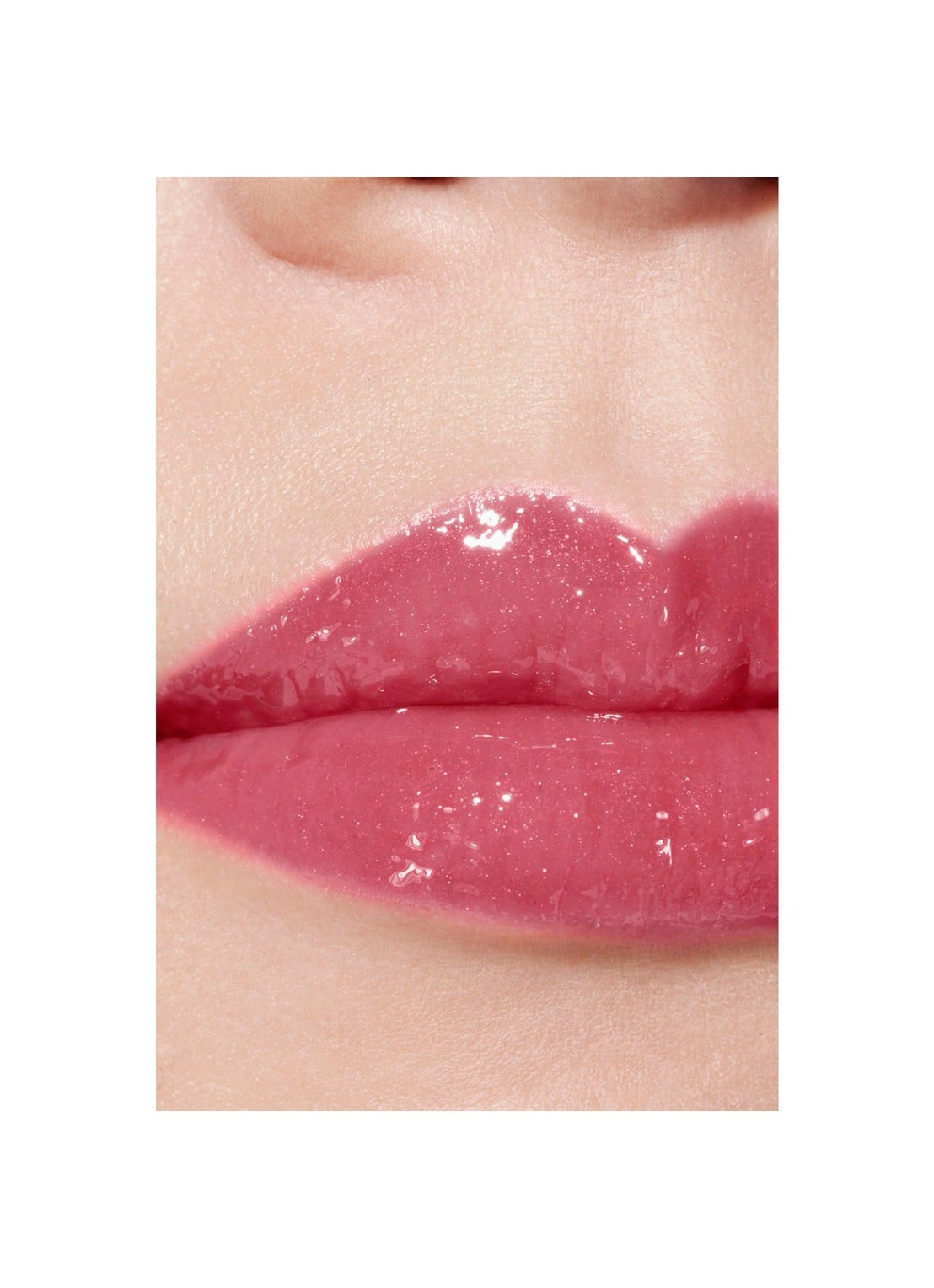 CHANEL HYDRATERENDE EN GLADSTRIJKENDE HOOGGLANS GLOSS - detail 2 446 nacre