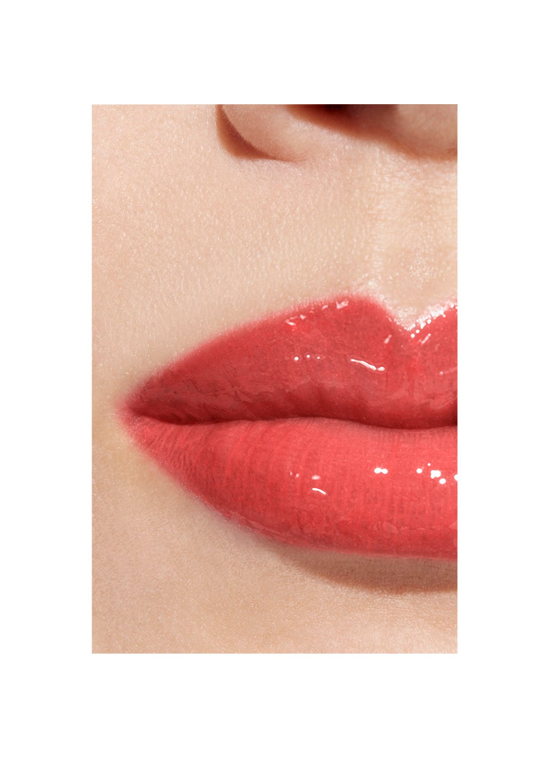 CHANEL HYDRATERENDE EN GLADSTRIJKENDE HOOGGLANS GLOSS - detail 2 448 opulence