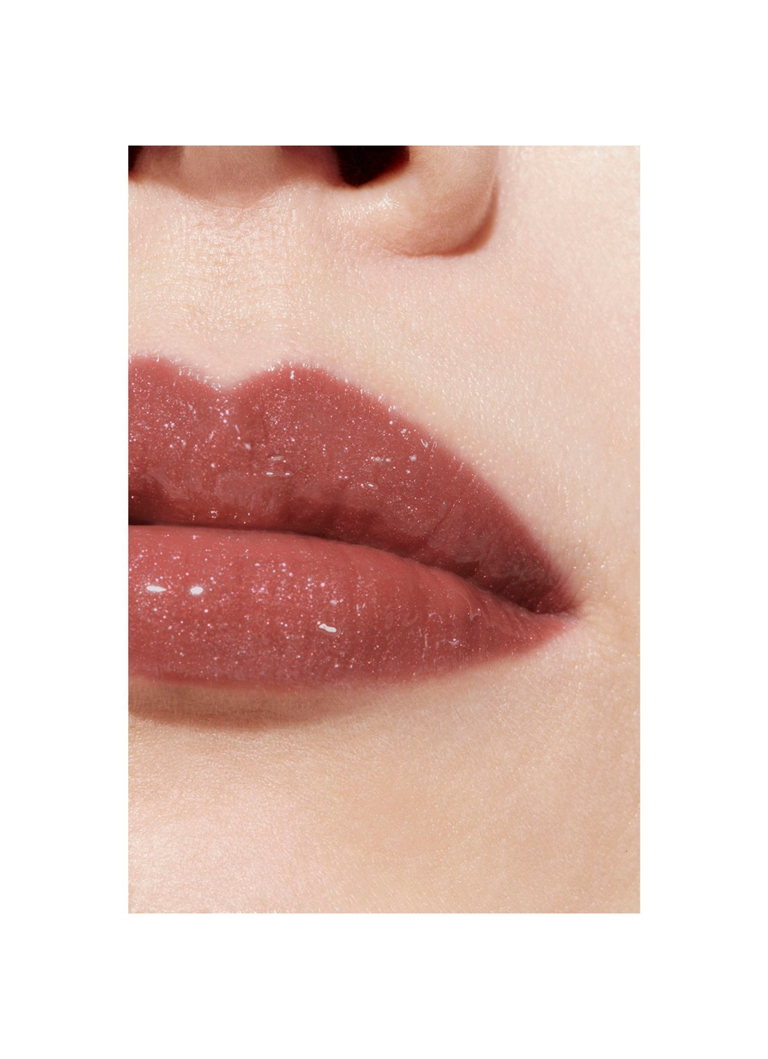 CHANEL HYDRATERENDE EN GLADSTRIJKENDE HOOGGLANS GLOSS - detail 4 452 baroque