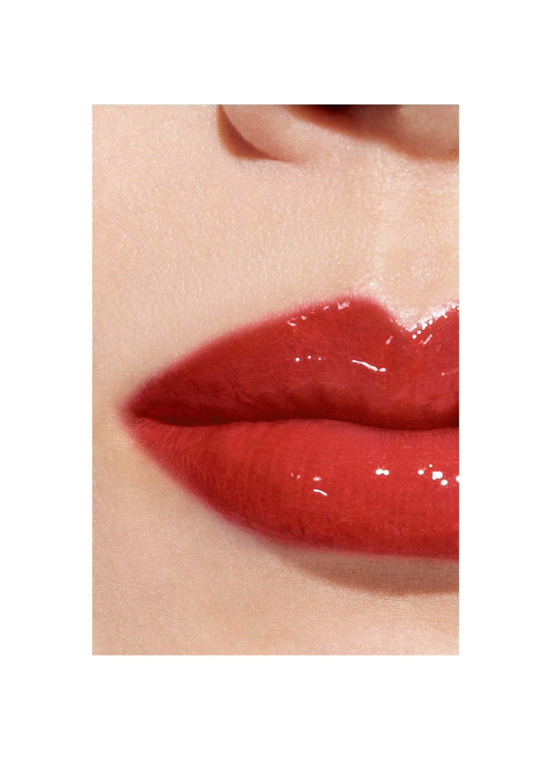 CHANEL HYDRATERENDE EN GLADSTRIJKENDE HOOGGLANS GLOSS - detail 4 454 inimitable
