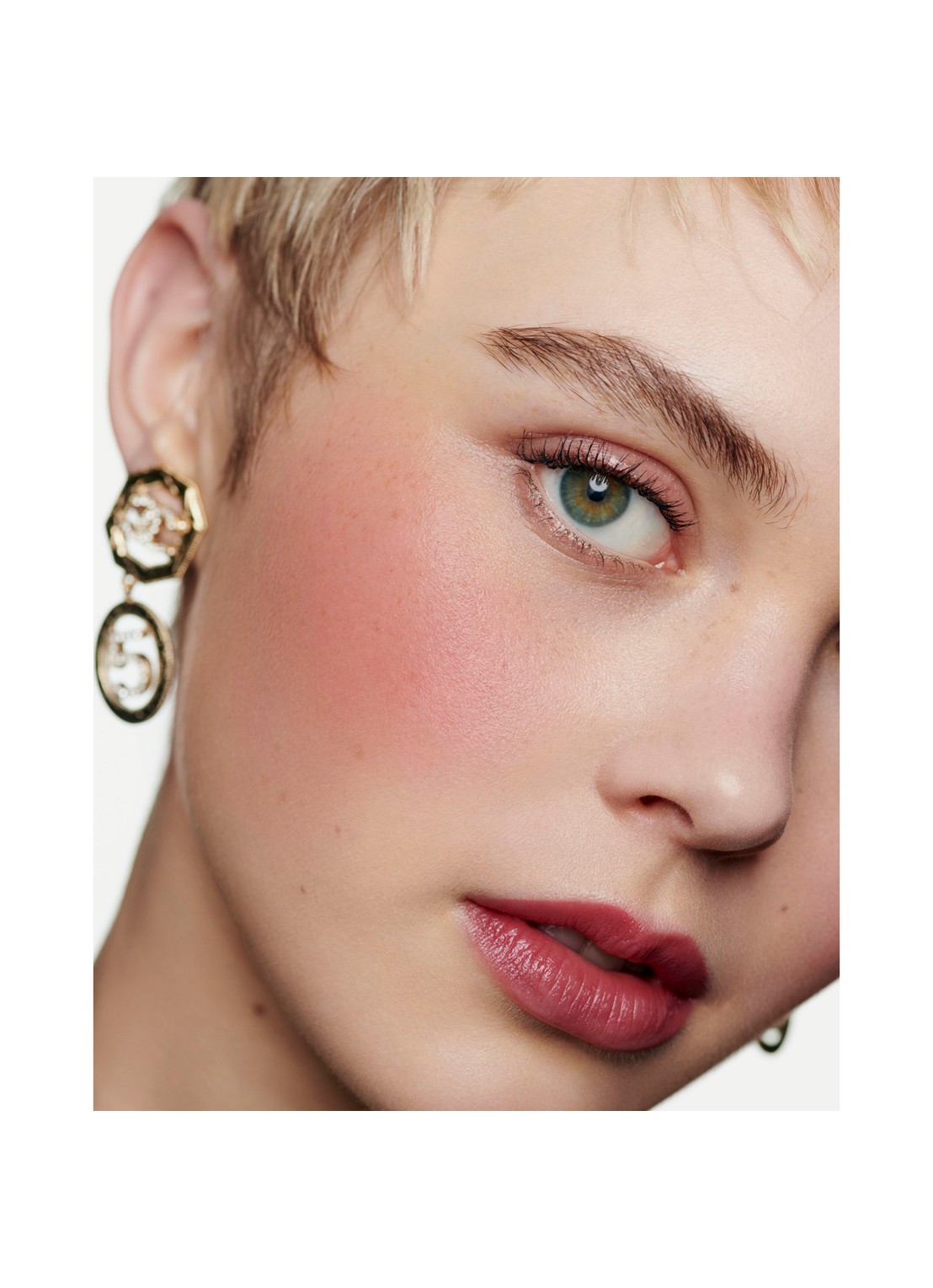 CHANEL KLEUR VERSTERKEN – VOEDEN – VOLLER MAKEN - detail 3 6 berry boost 