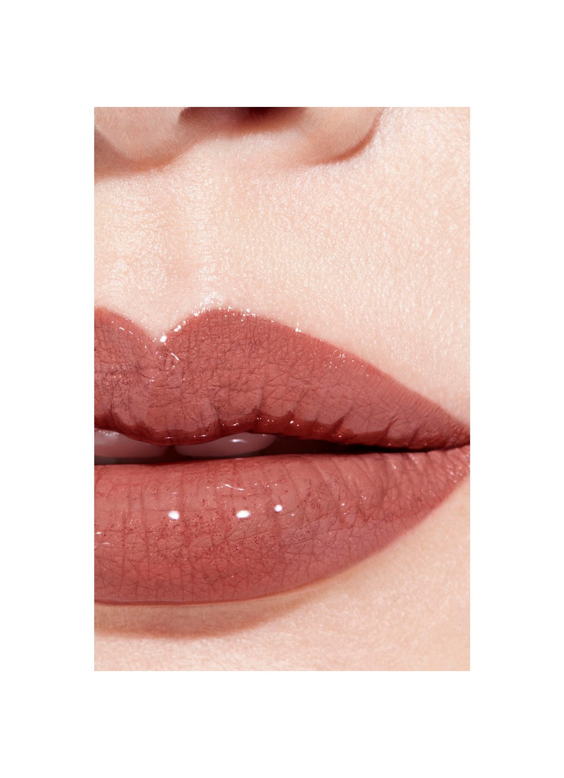 CHANEL LANGHOUDEND LIPPENDUO - detail 4 69 tender beige