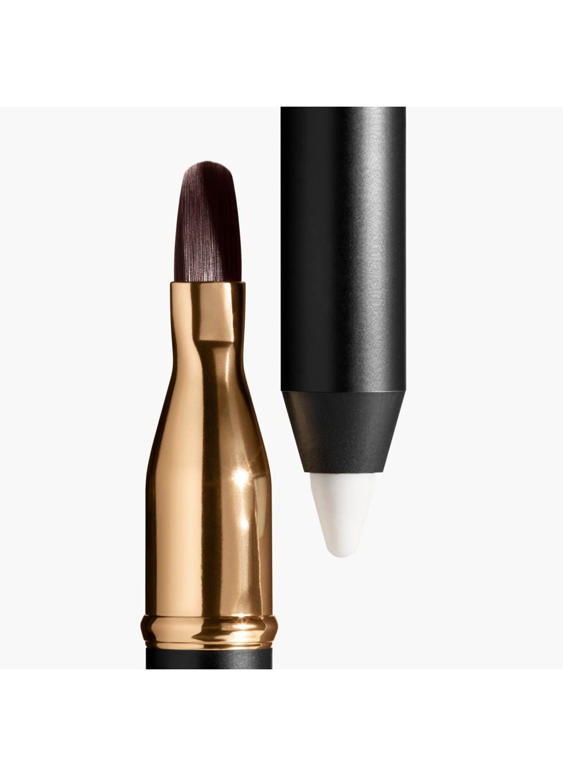 CHANEL LANGHOUDEND LIPPENPOTLOOD  - achterkant 152 clear 
