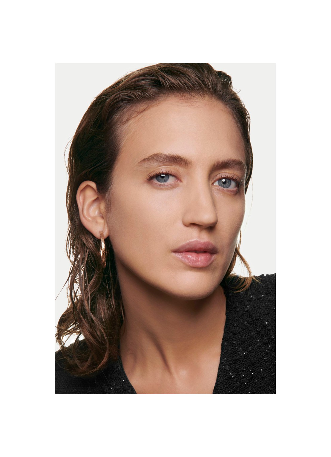 CHANEL LANGHOUDENDE UITERST COMFORTABELE COMPACTE FOUNDATION MET PERFECTE FINISH - detail 5 b40
