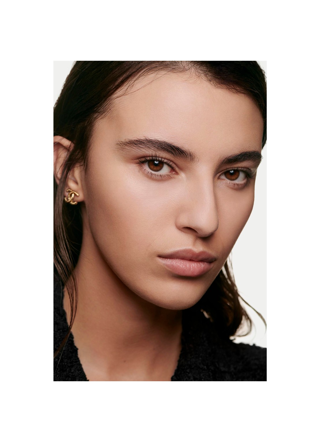 CHANEL LANGHOUDENDE UITERST COMFORTABELE COMPACTE FOUNDATION MET PERFECTE FINISH - detail 4 br42