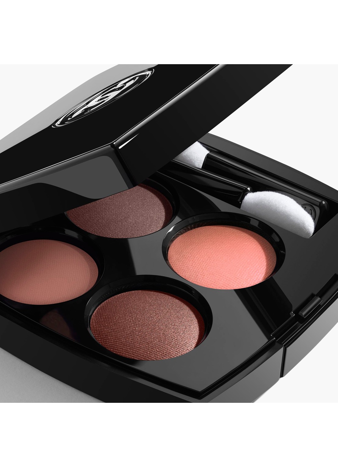 CHANEL OOGSCHADUW MET VEELZIJDIG EFFECT - detail 2 354 warm memories