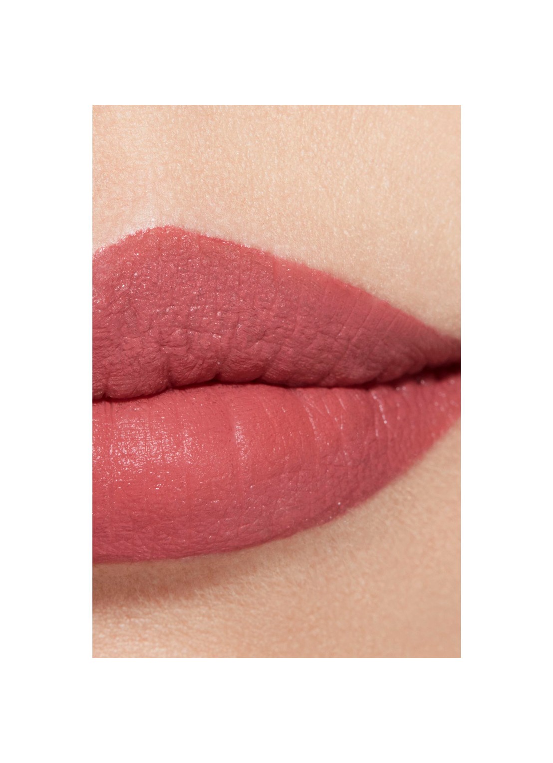 CHANEL STRALENDE FLUWEELACHTIGE LIPPENSTIFT - detail 4 63 essentielle 