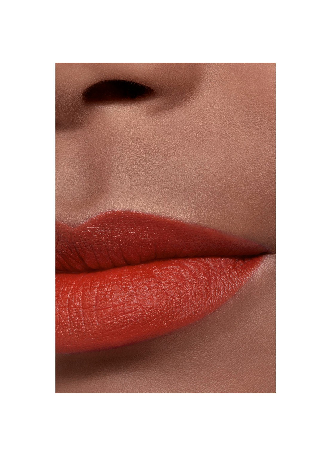 CHANEL STRALENDE FLUWEELACHTIGE LIPPENSTIFT - detail 5 377 audacieuse