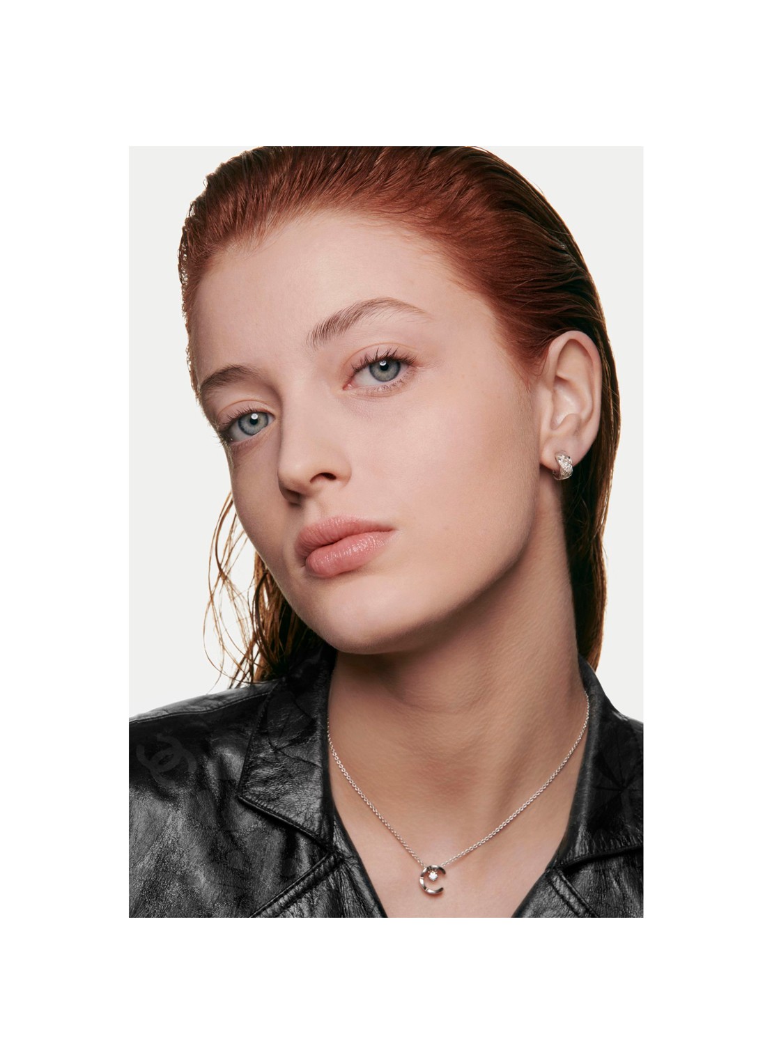 CHANEL TEINT MET VERVAGEND EFFECT. FLUWEELACHTIGE MATTE FINISH. - detail 4 br22