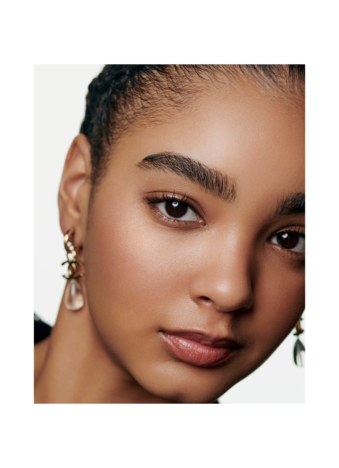 CHANEL VERHELDERENDE POEDERBLUSH - detail 4 pêche lumière
