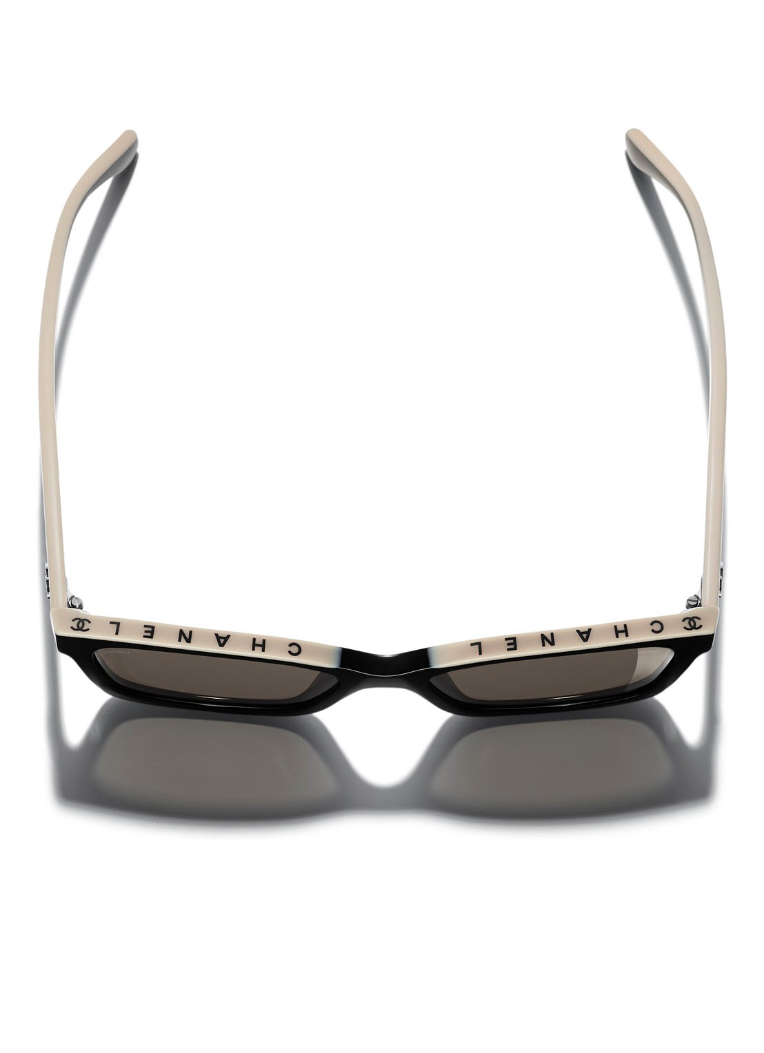 CHANEL VIERKANTE ZONNEBRIL - detail 3 zwart