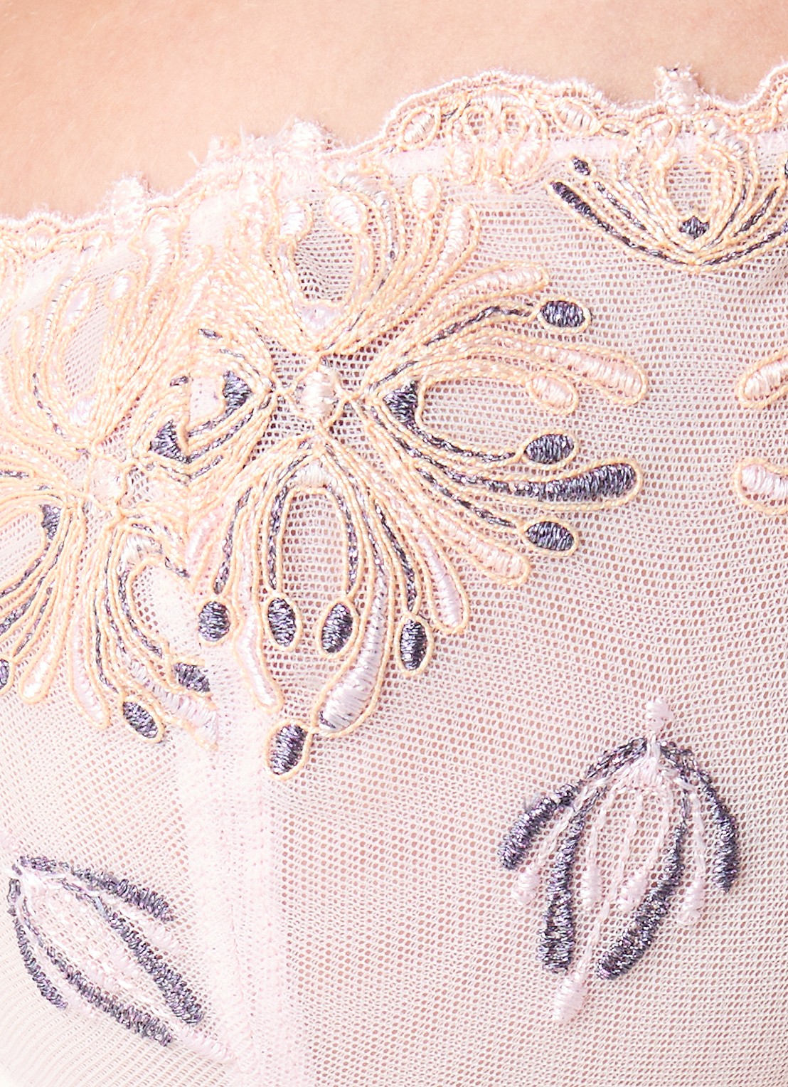 Chantelle Beugel bh van mesh met borduring - detail 2 lichtroze