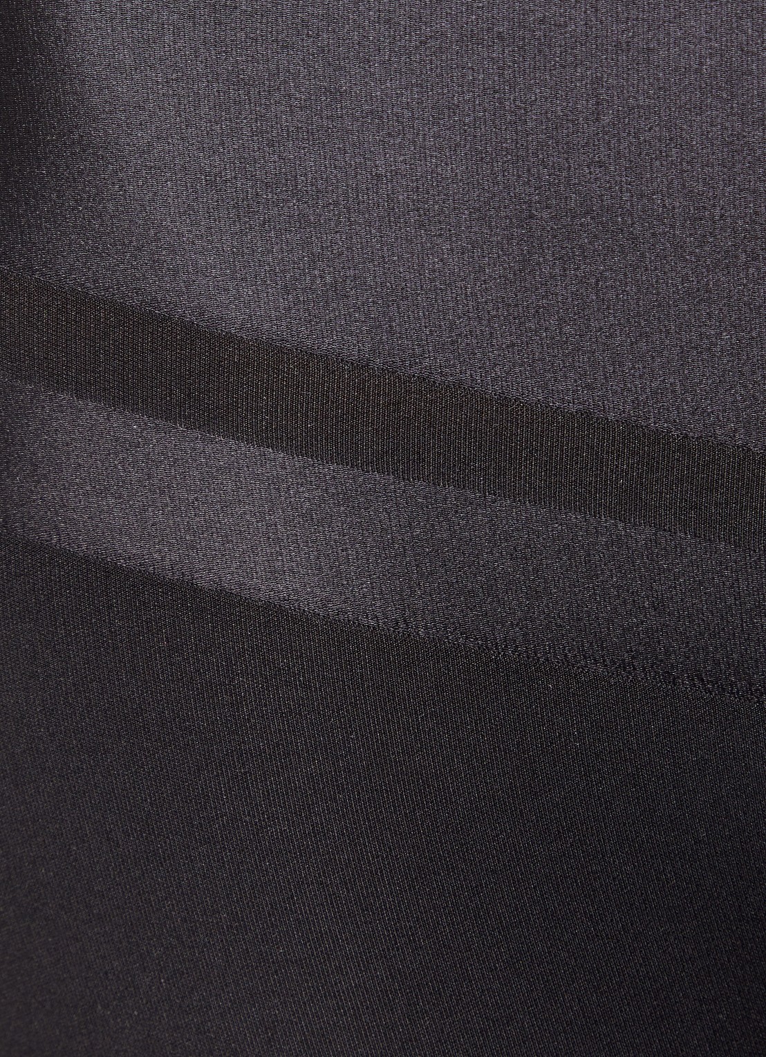 Chantelle Brilliant Shaping high waisted corrigerende shorty met glanzende finish - detail 3 zwart