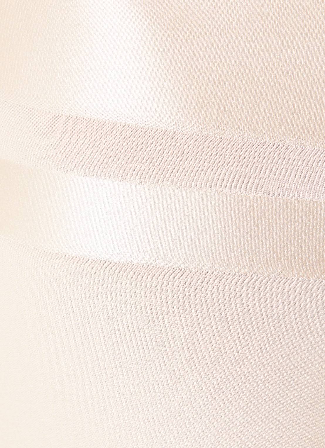 Chantelle Brilliant Shaping high waisted corrigerende shorty met glanzende finish - detail 4 creme