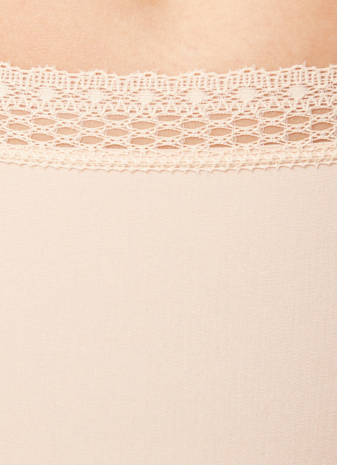 Chantelle Cozy Chic slip met kant - detail beige