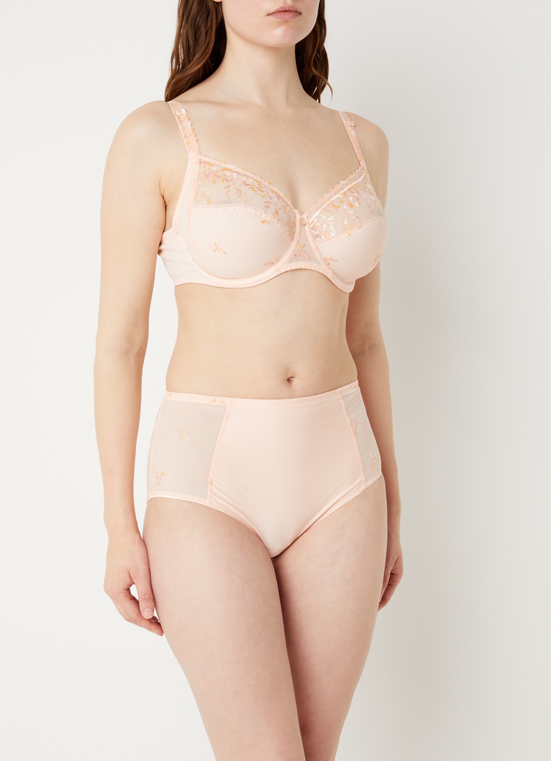 Chantelle Every Curve beugel bh met borduring - detail 3 zalmroze