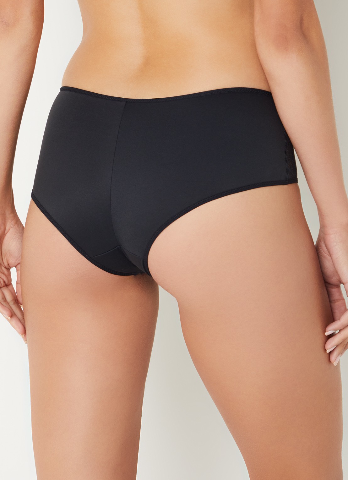 Chantelle Floral Touch shorty met kant - achterkant 3 zwart
