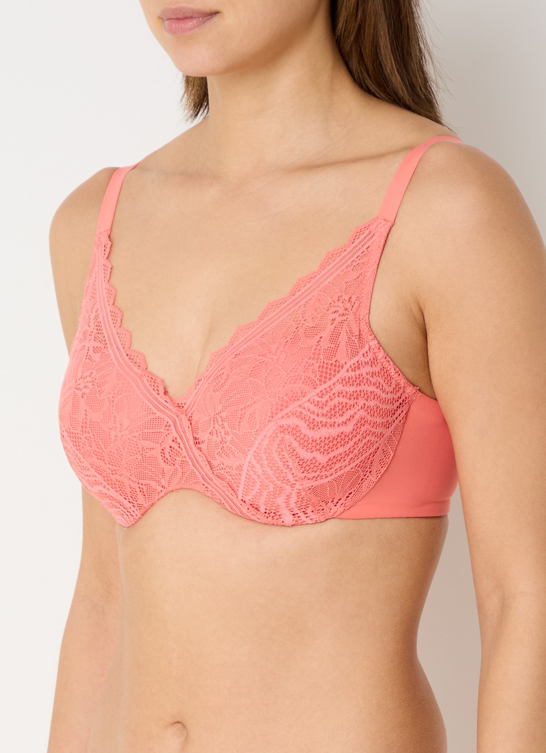 Chantelle Floral Touch voorgevormde bh met overlay van kant - detail 4 koraalroze