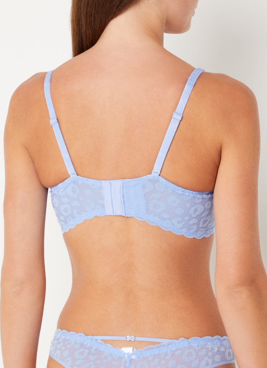 Chantelle Girls voorgevormde beugel bh met overlay van mesh - achterkant 5 lavendel