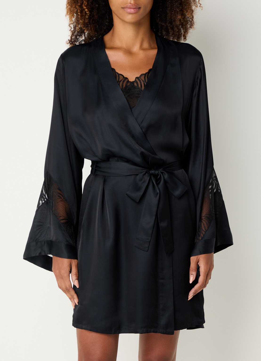 Chantelle Kimono met kant - detail zwart