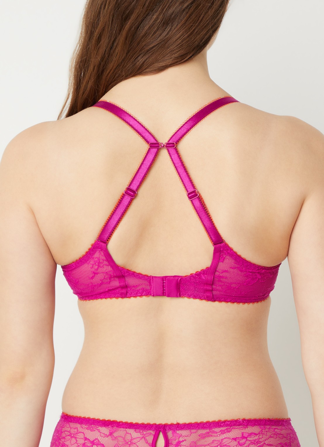 Chantelle Kiss beugel bh van kant - detail 4 fuchsia