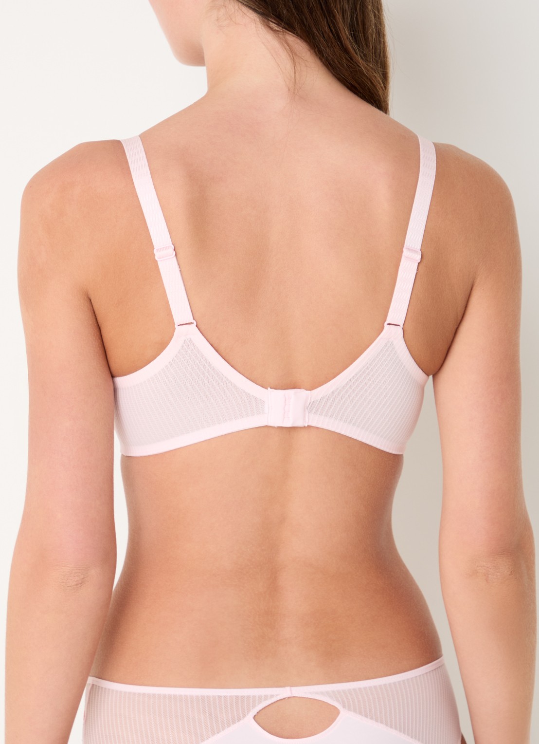 Chantelle Legend beugel bh van mesh - achterkant lichtroze