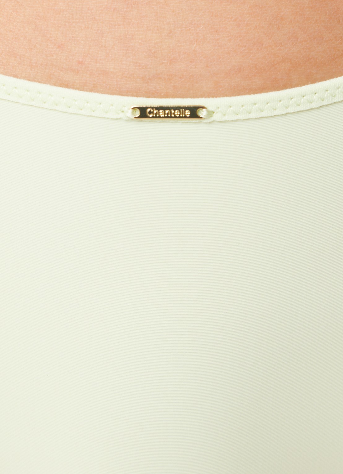 Chantelle Legend shorty van mesh met borduring - detail lindegroen