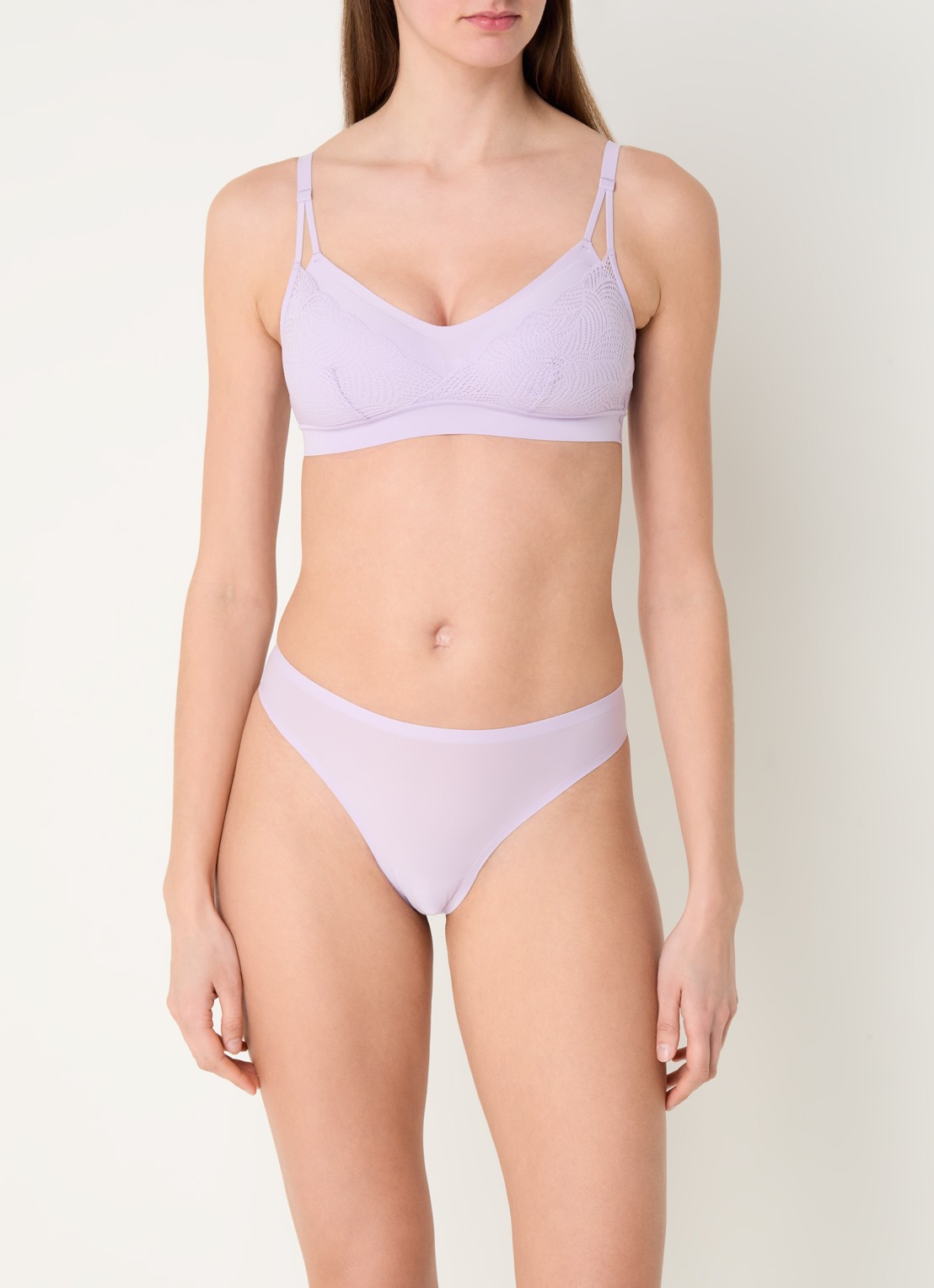 Chantelle Naadloze bralette met uitneembare vulling - voorkant 4 lavendel