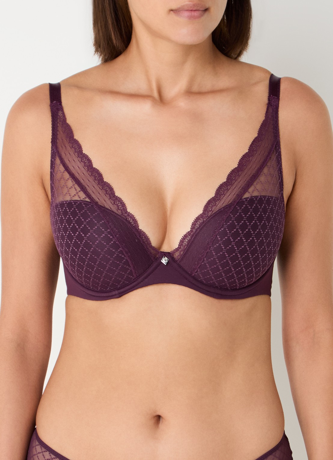 Chantelle Norah voorgevormde beugel bh met mesh - detail aubergine