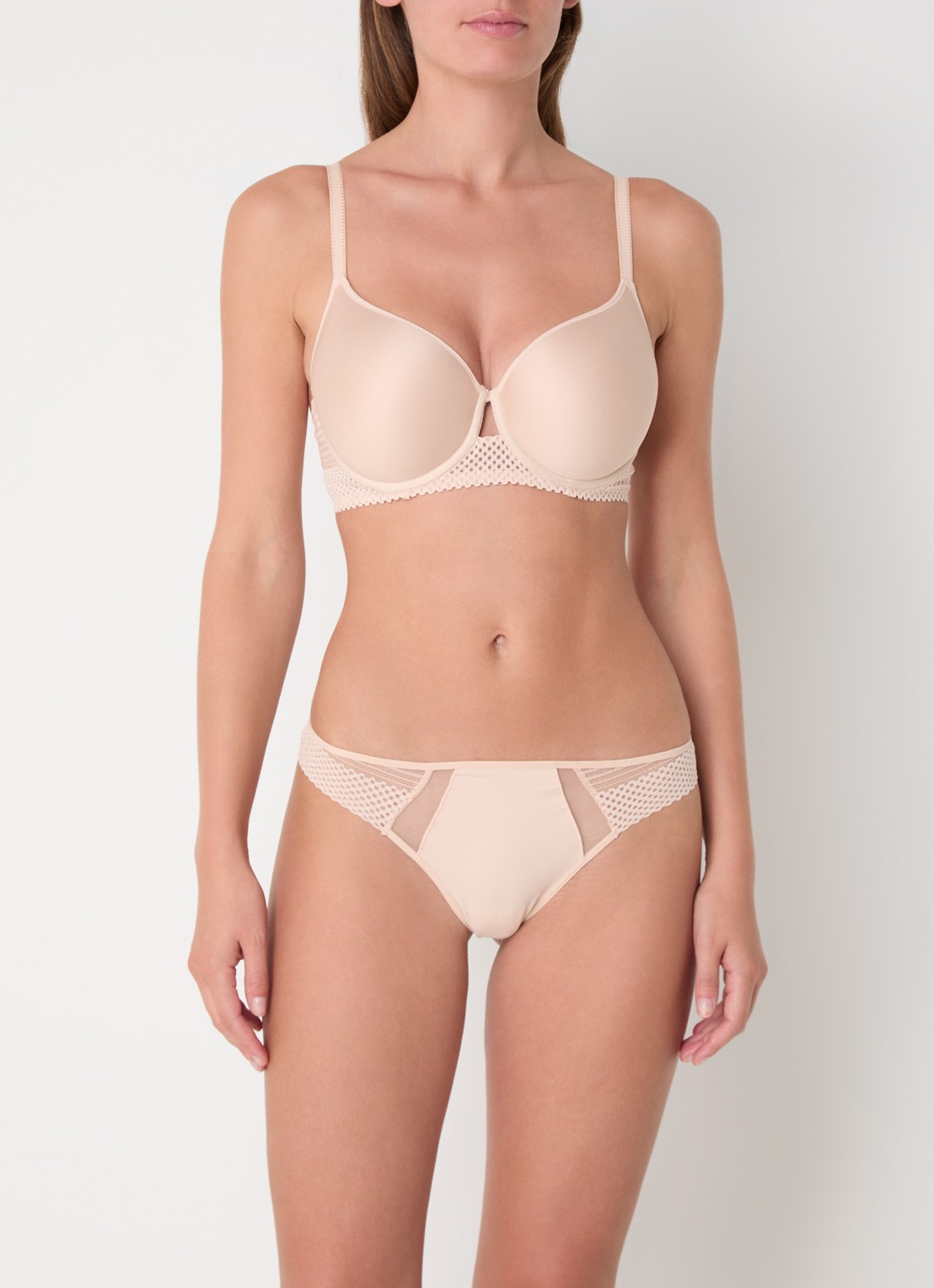 Chantelle Play tanga met kant - voorkant 5 beige