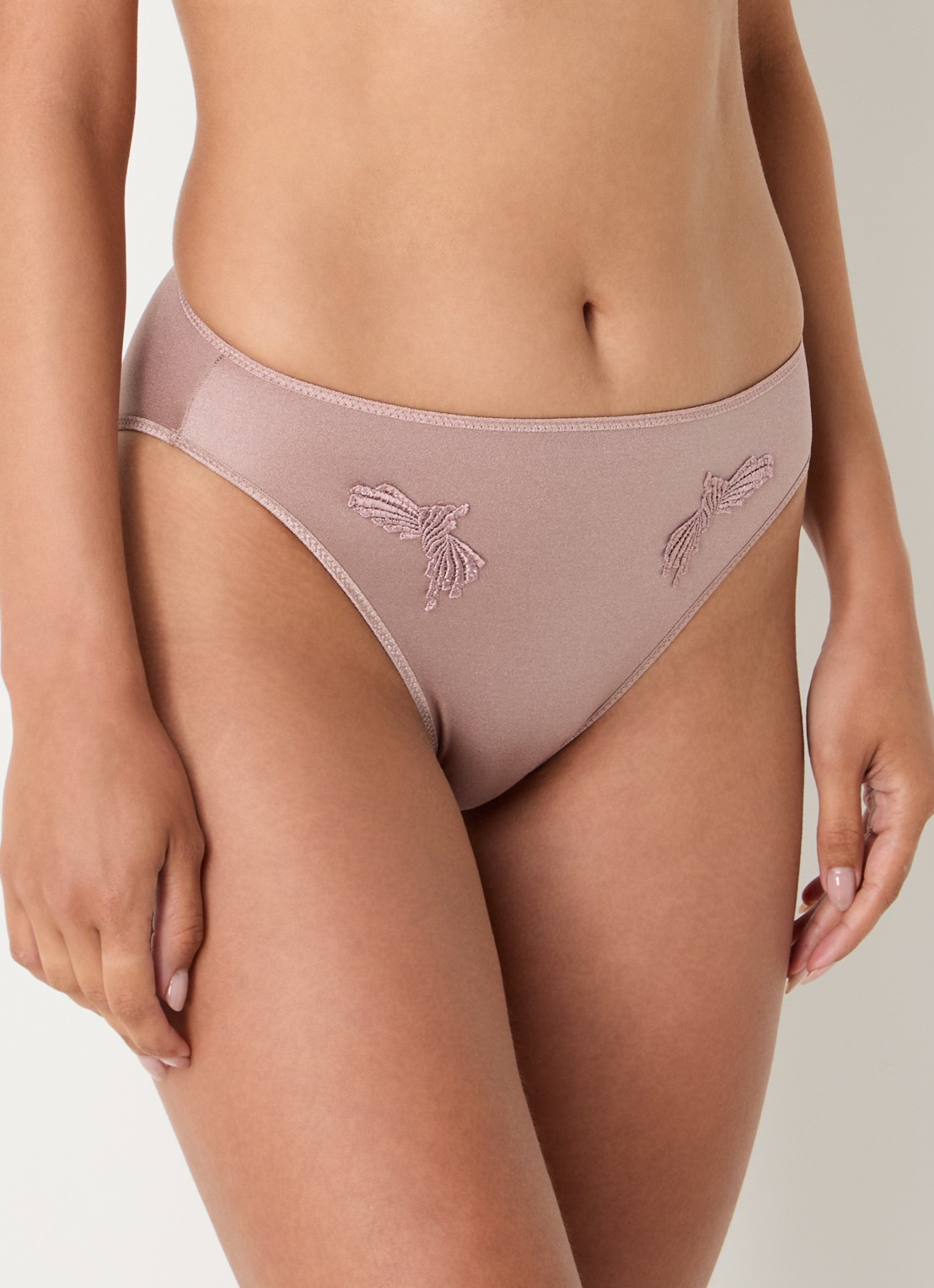 Chantelle Slip met borduring - detail 3 oudroze