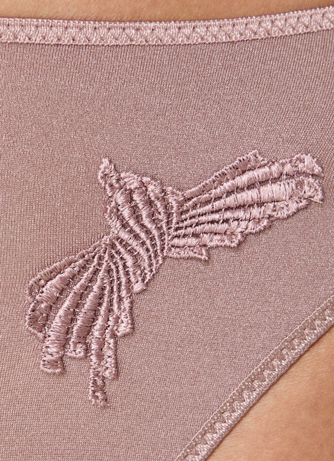 Chantelle Slip met borduring - detail 4 oudroze
