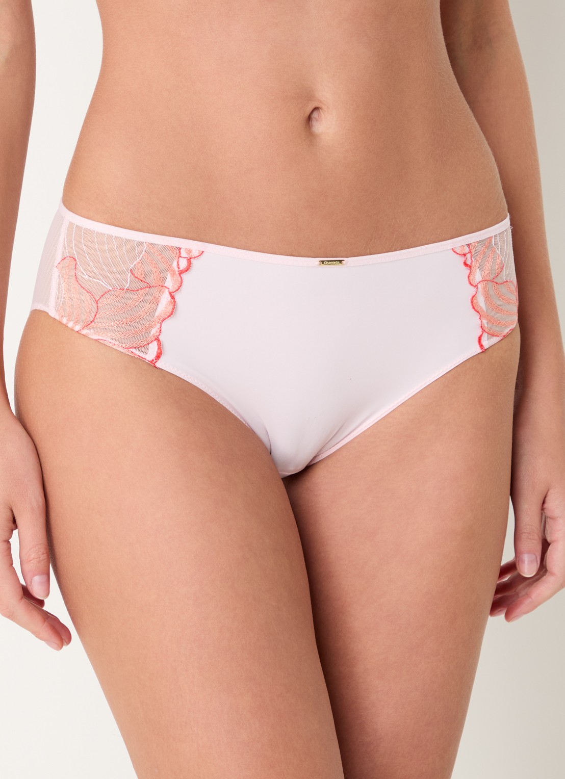 Chantelle Slip met borduring - detail 4 lichtroze