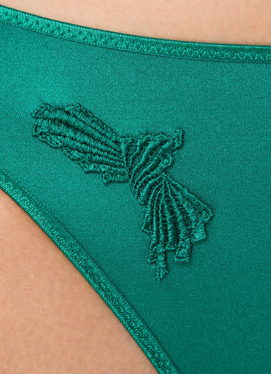 Chantelle Slip met borduring - detail 5 groen